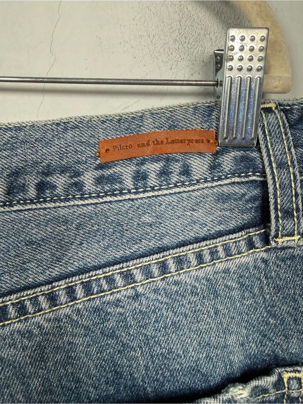 Anthropologie Pilcro Folio Relaxed High-Rise Cropped Jeans Size 31 NWT - Picture 4 of 11